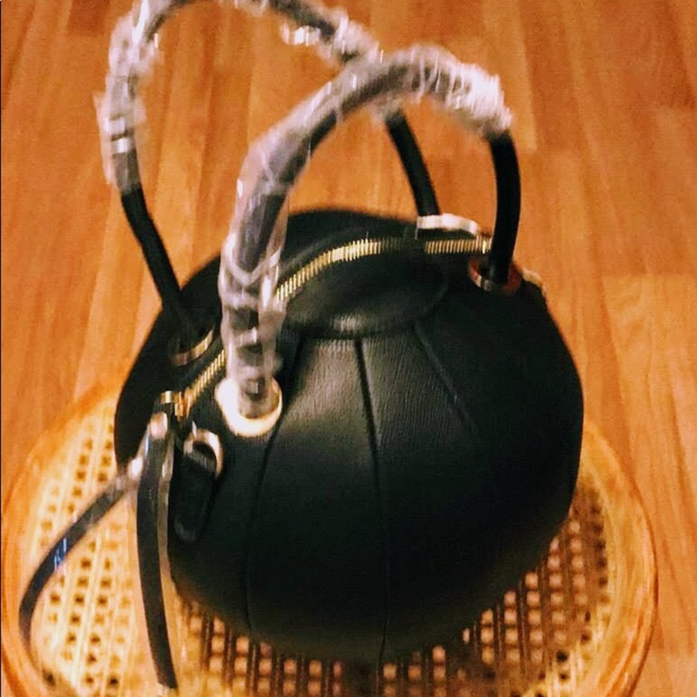 Round Frame Satchels
